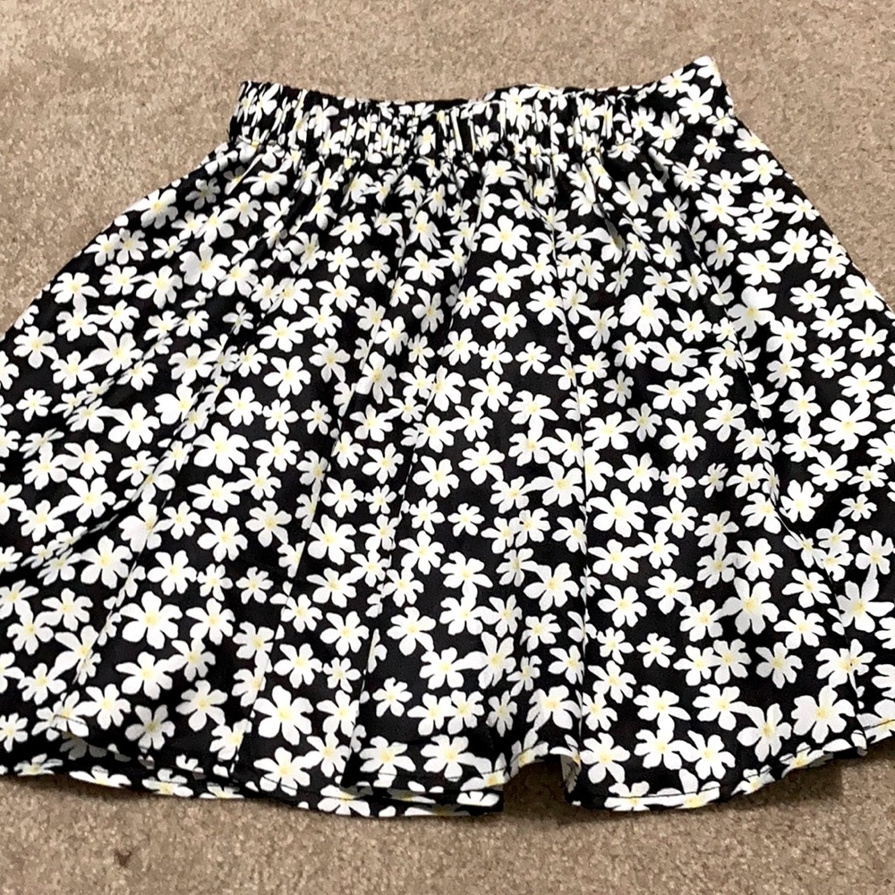 Shein skirt never been worn